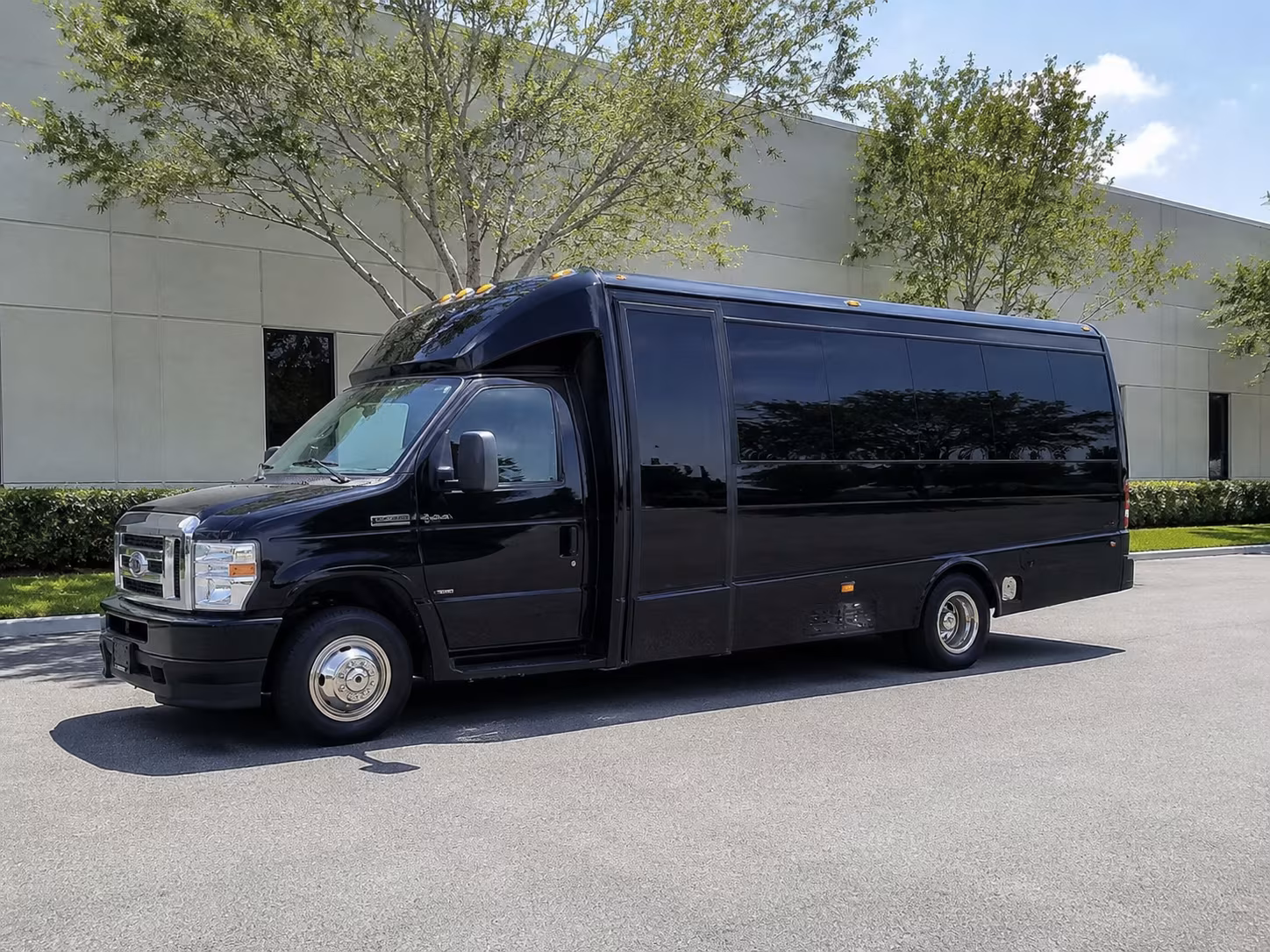book the perfect ride for your next airport transfer 2