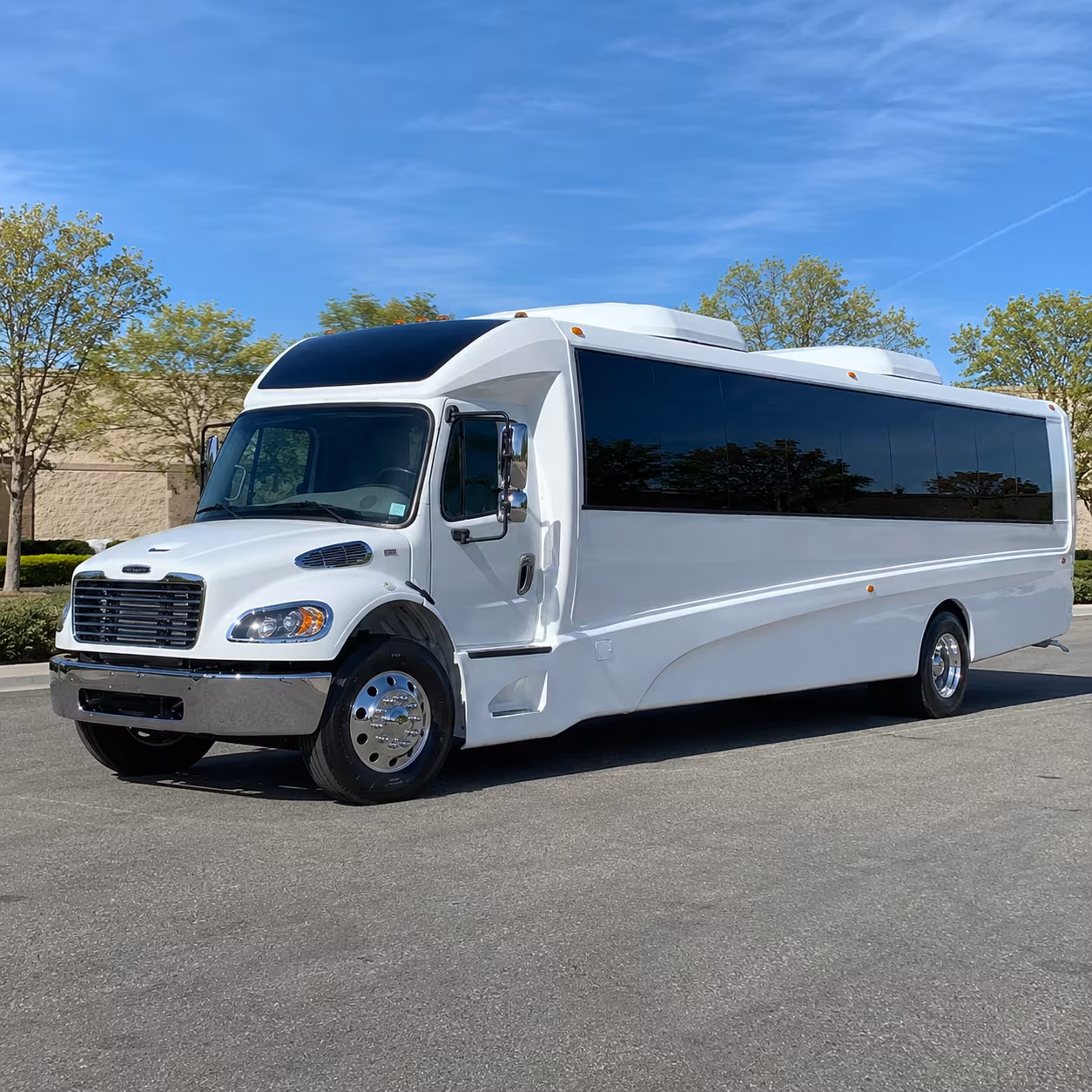 chico 25 passenger minibus